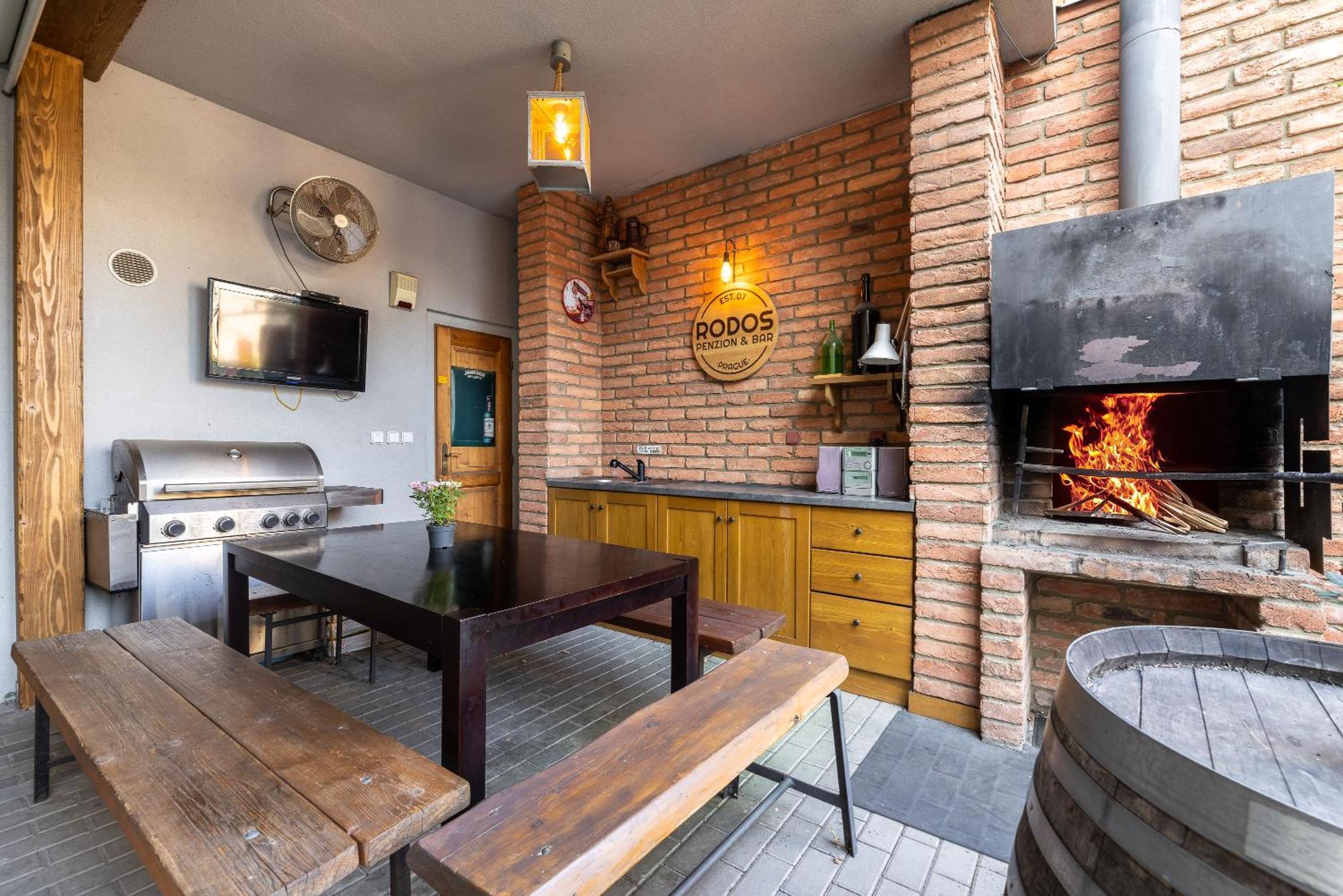 Penzion Rodos - Cafe Prague Exterior photo